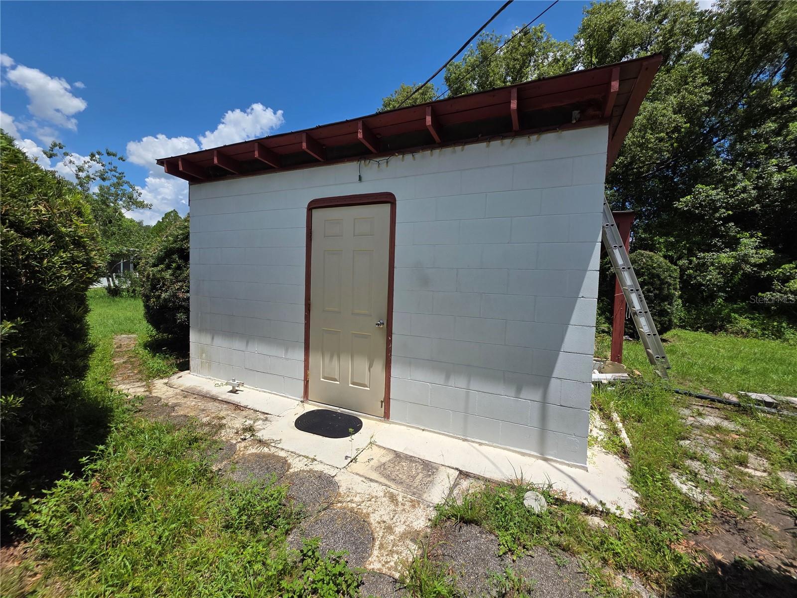 33600 Isabelle Dr Property Photo 5