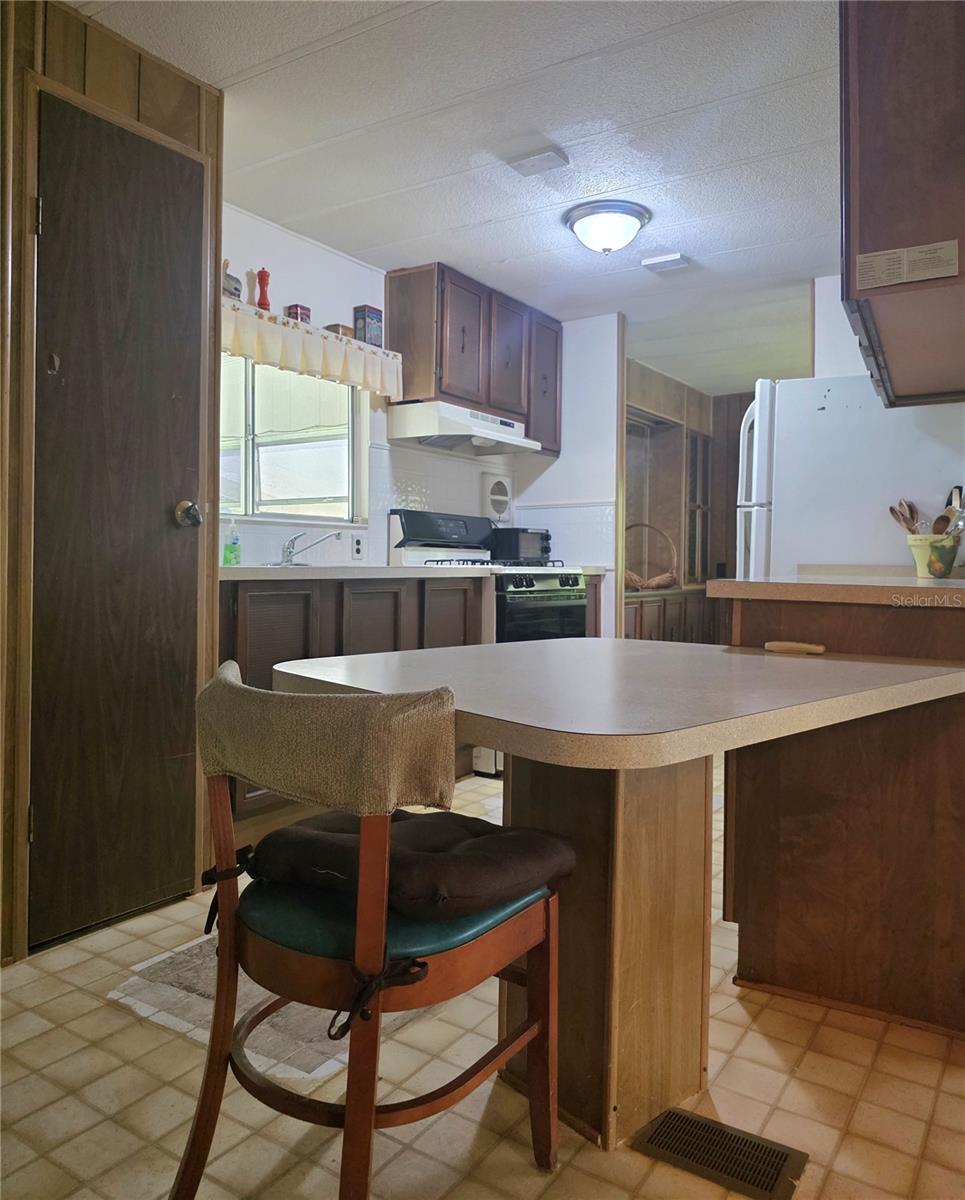 33600 Isabelle Dr Property Photo 10