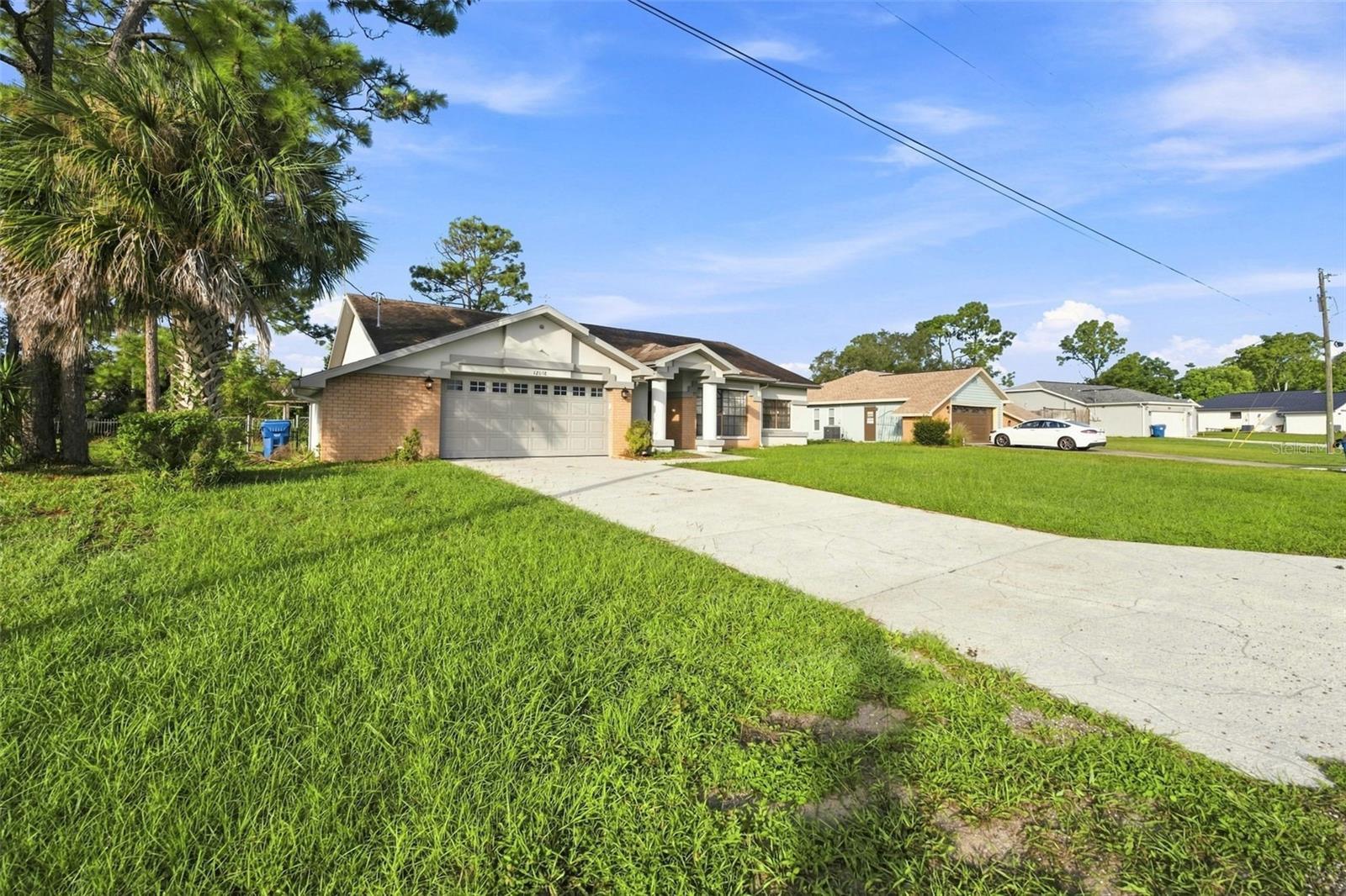 12018 Villa Rd Property Photo 2