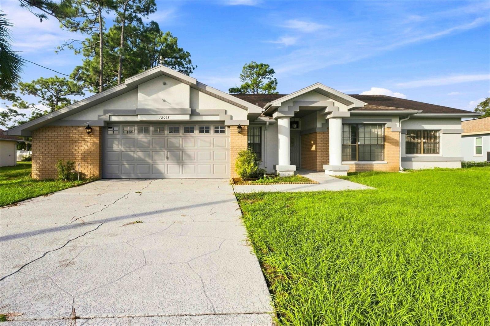 12018 Villa Rd Property Photo 3