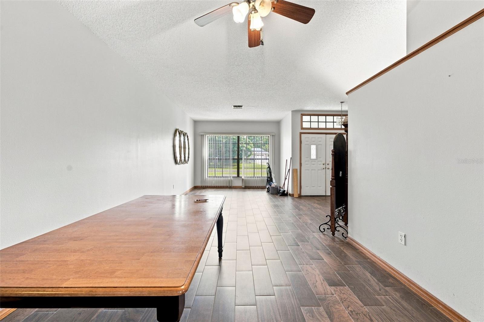 12018 Villa Rd Property Photo 15