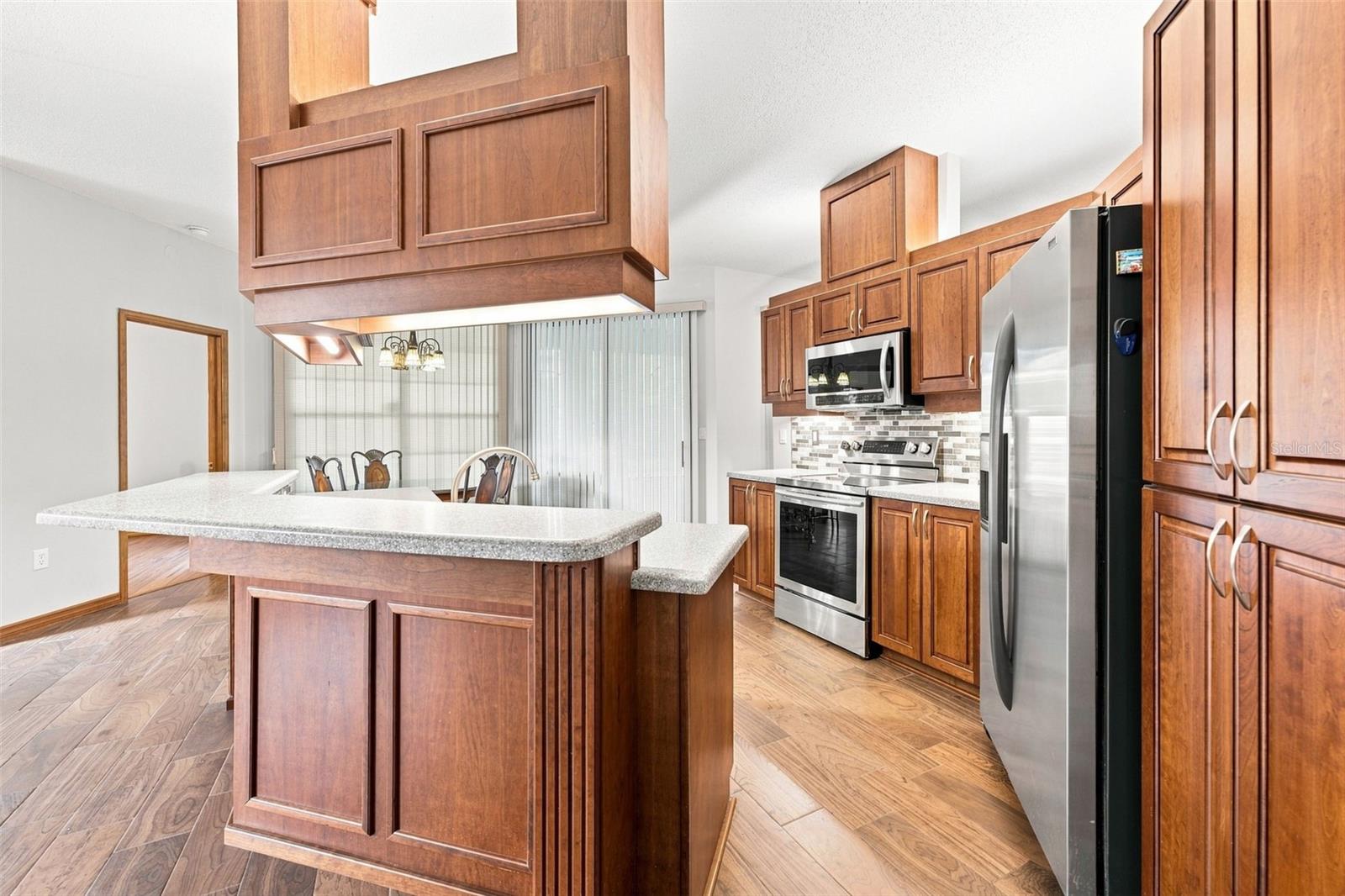 12018 Villa Rd Property Photo 18