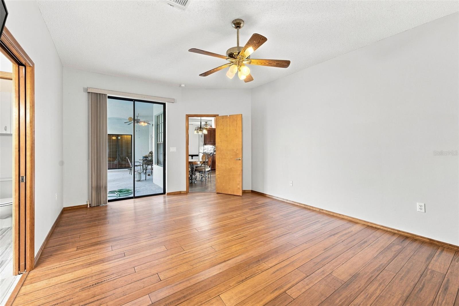 12018 Villa Rd Property Photo 29