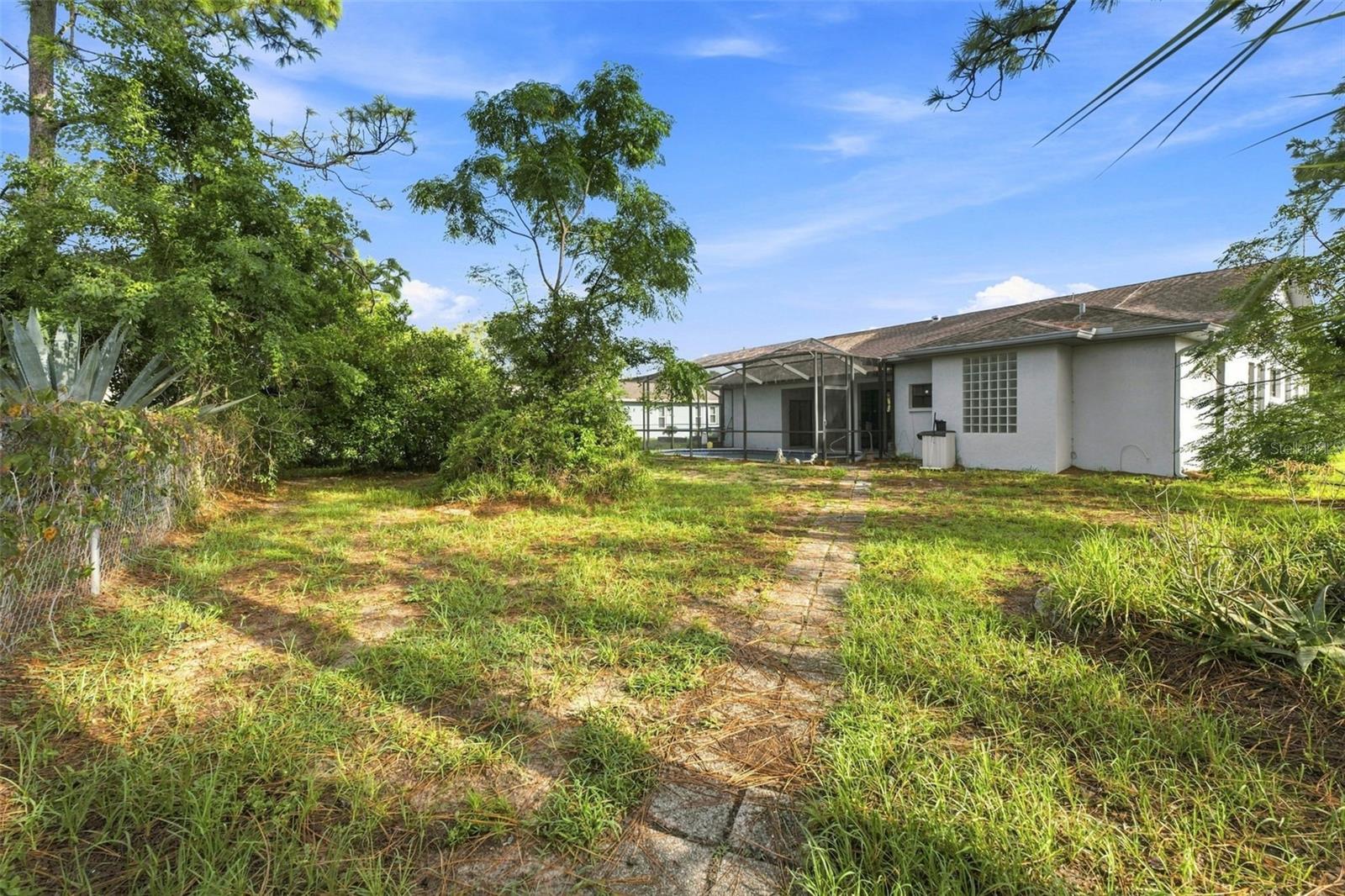 12018 Villa Rd Property Photo 32
