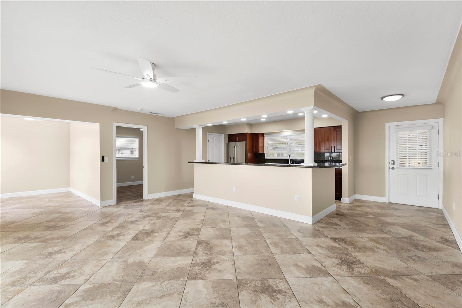 708 Sunset Cv Property Photo 8