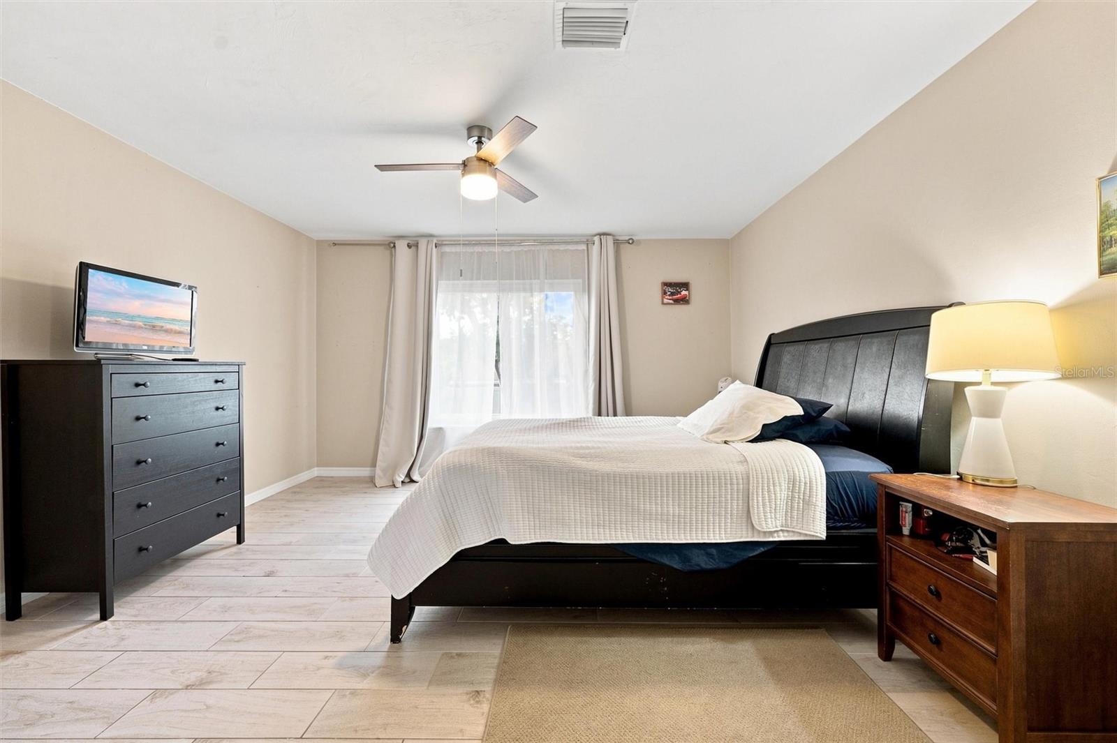 670 Kirkland Cir Property Photo 17