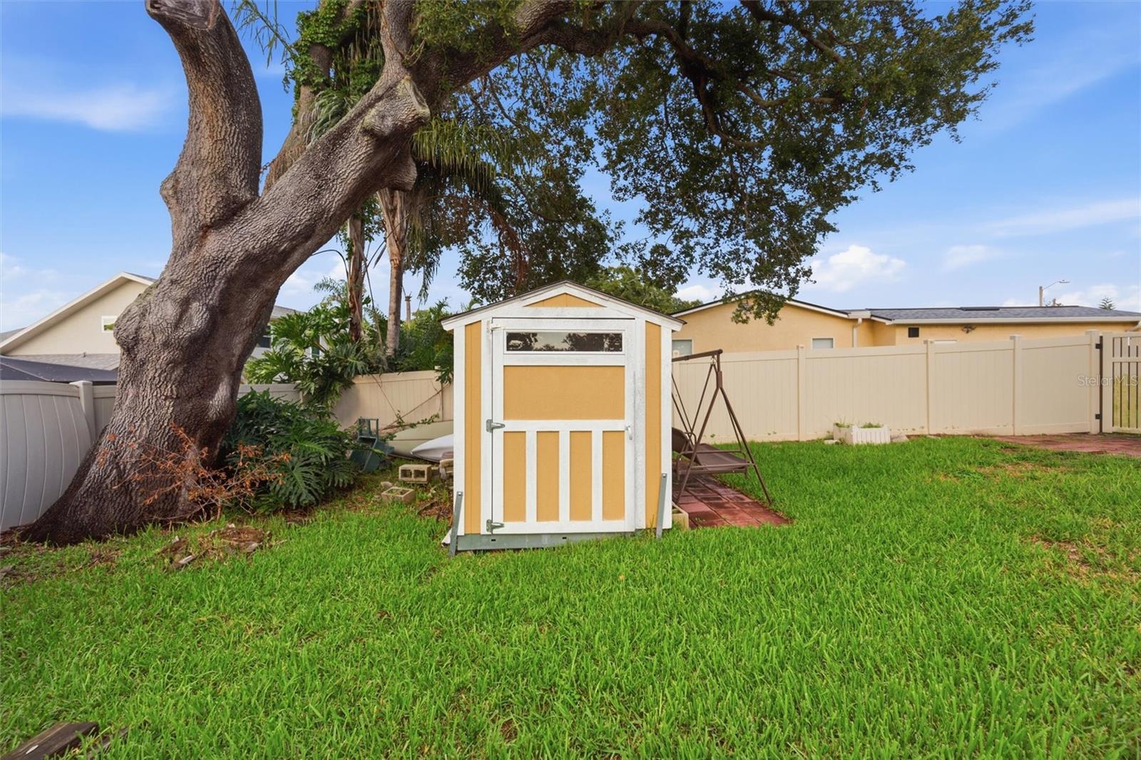 670 Kirkland Cir Property Photo 42