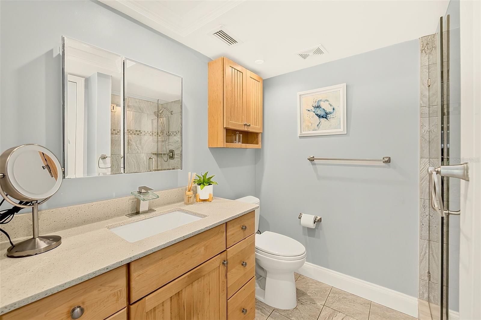 147 Bluff View Dr #304 Property Photo 13
