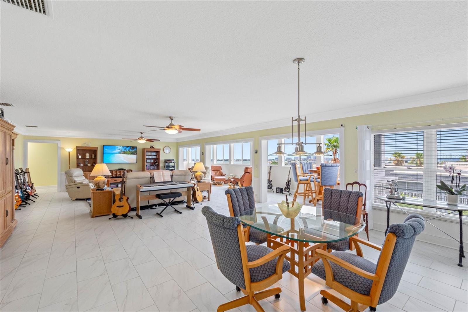 139 Bluff View Dr #407 Property Photo 8
