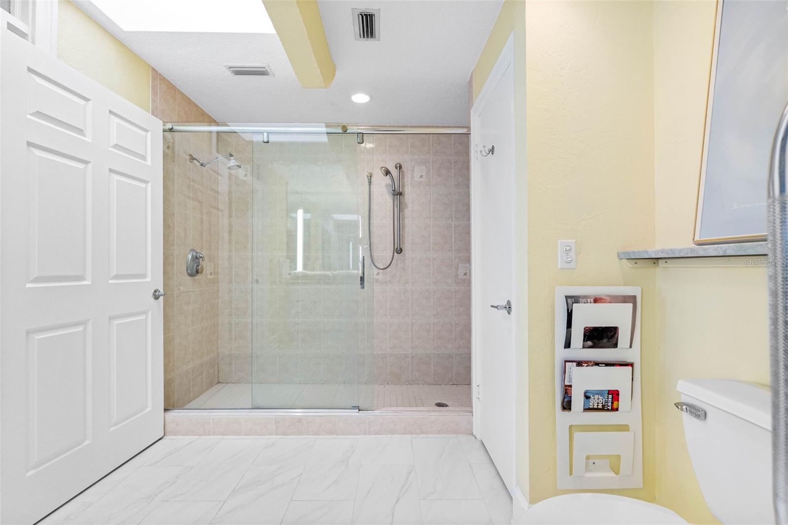 139 Bluff View Dr #407 Property Photo 21