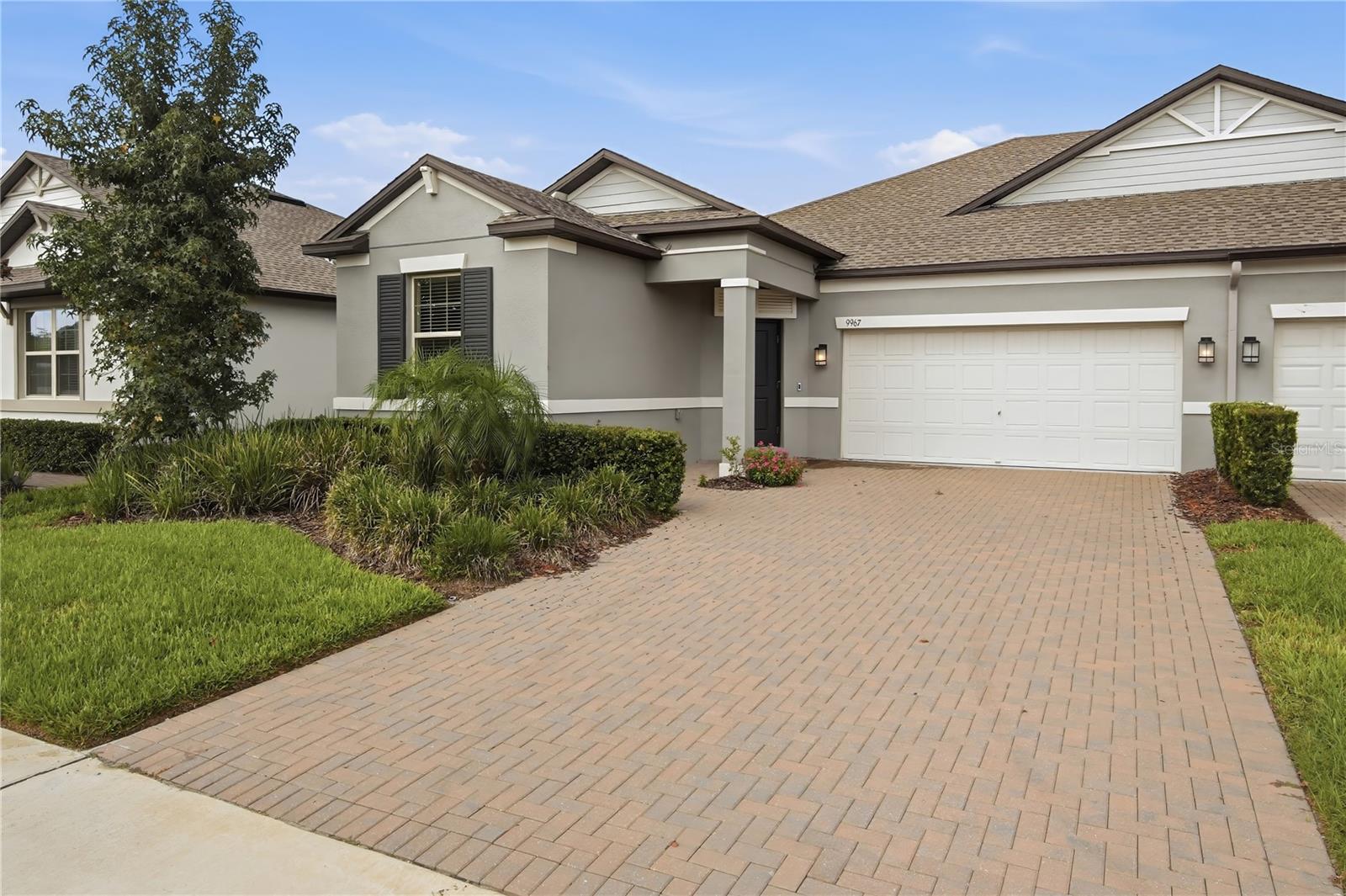 9967 Red Bay Loop Property Photo 2