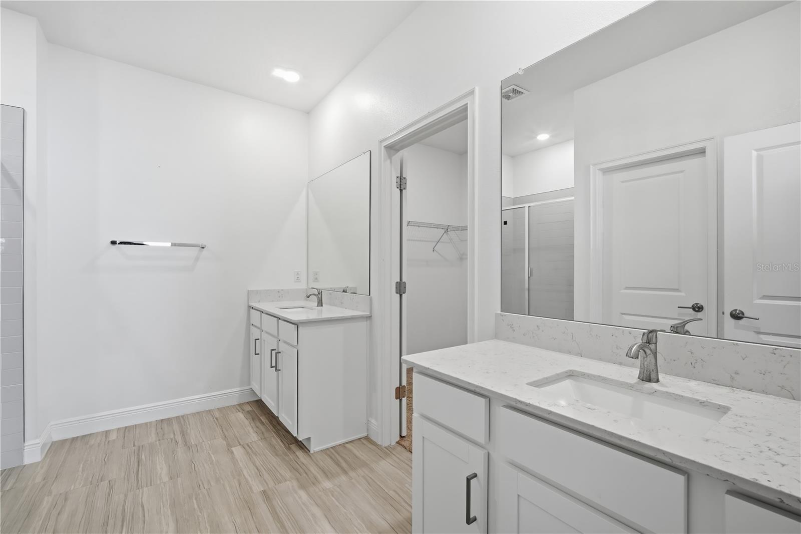 9967 Red Bay Loop Property Photo 18