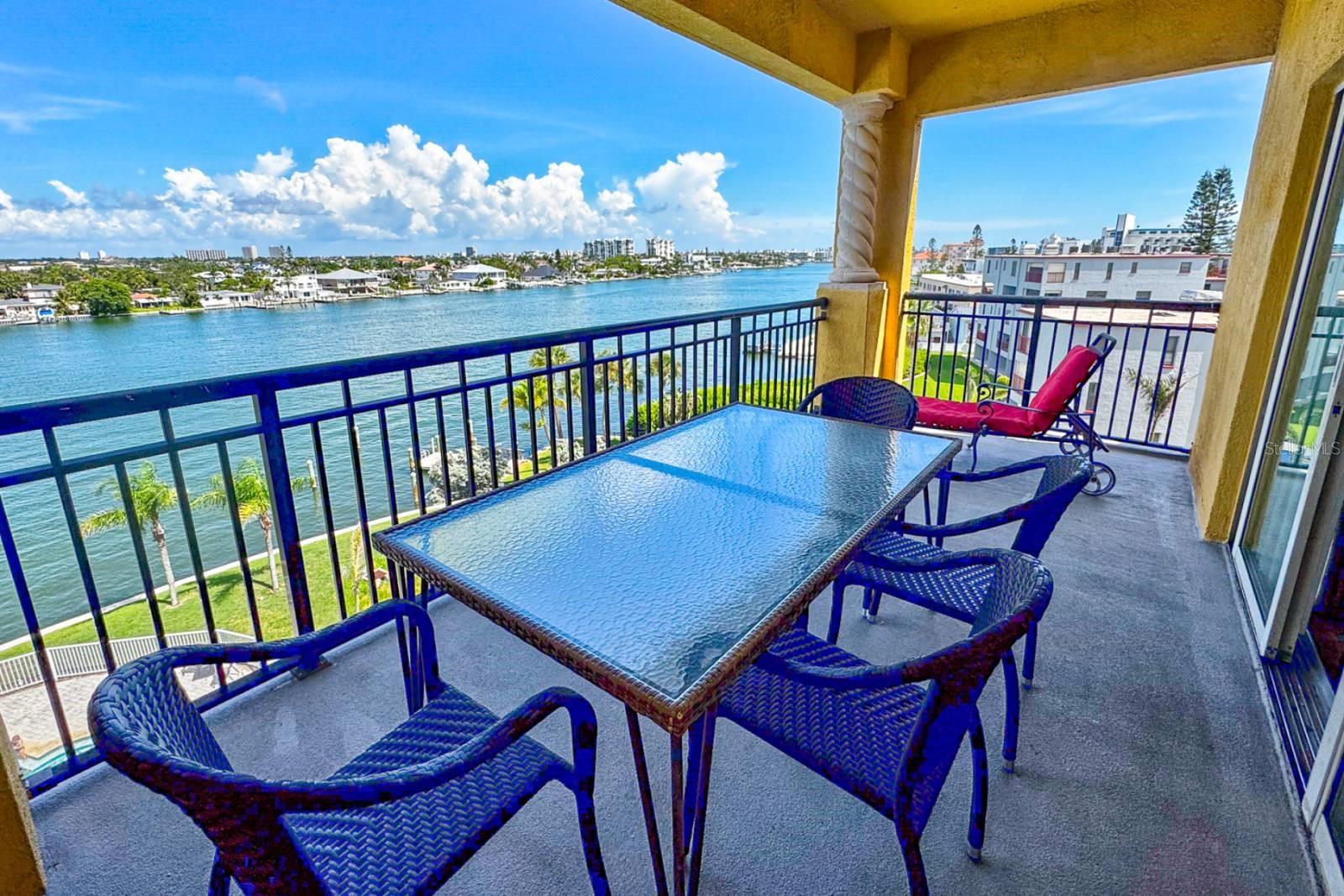 10315 GULF BLVD #409 Property Photo 1