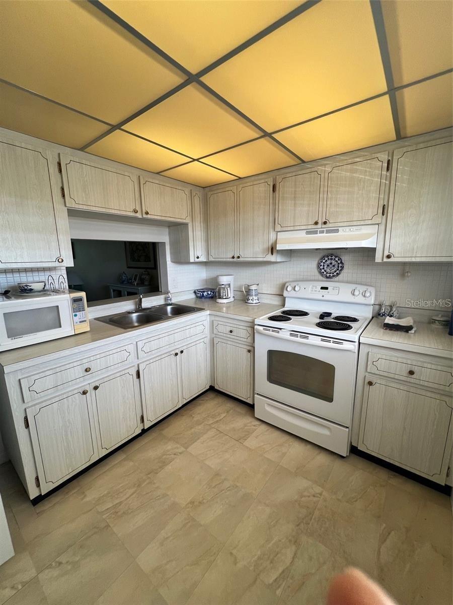 19029 Us Highway 19 N #6-14 Property Photo 13