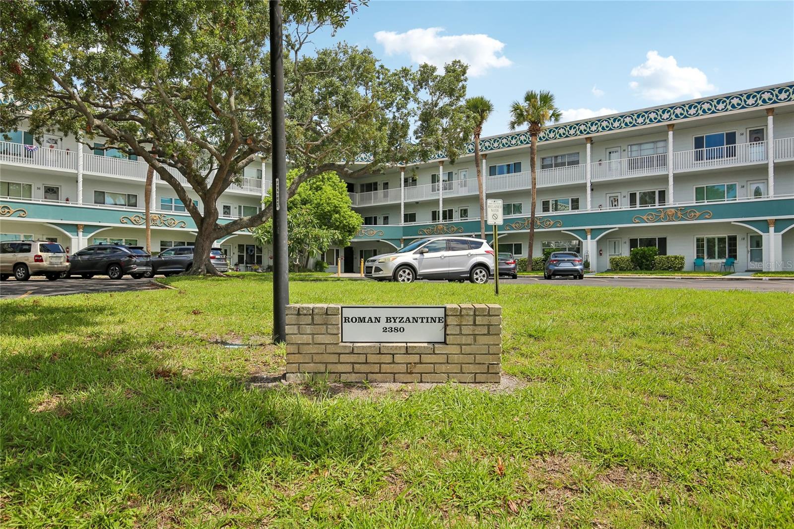 2380 World Parkway Blvd #40 Property Photo 2