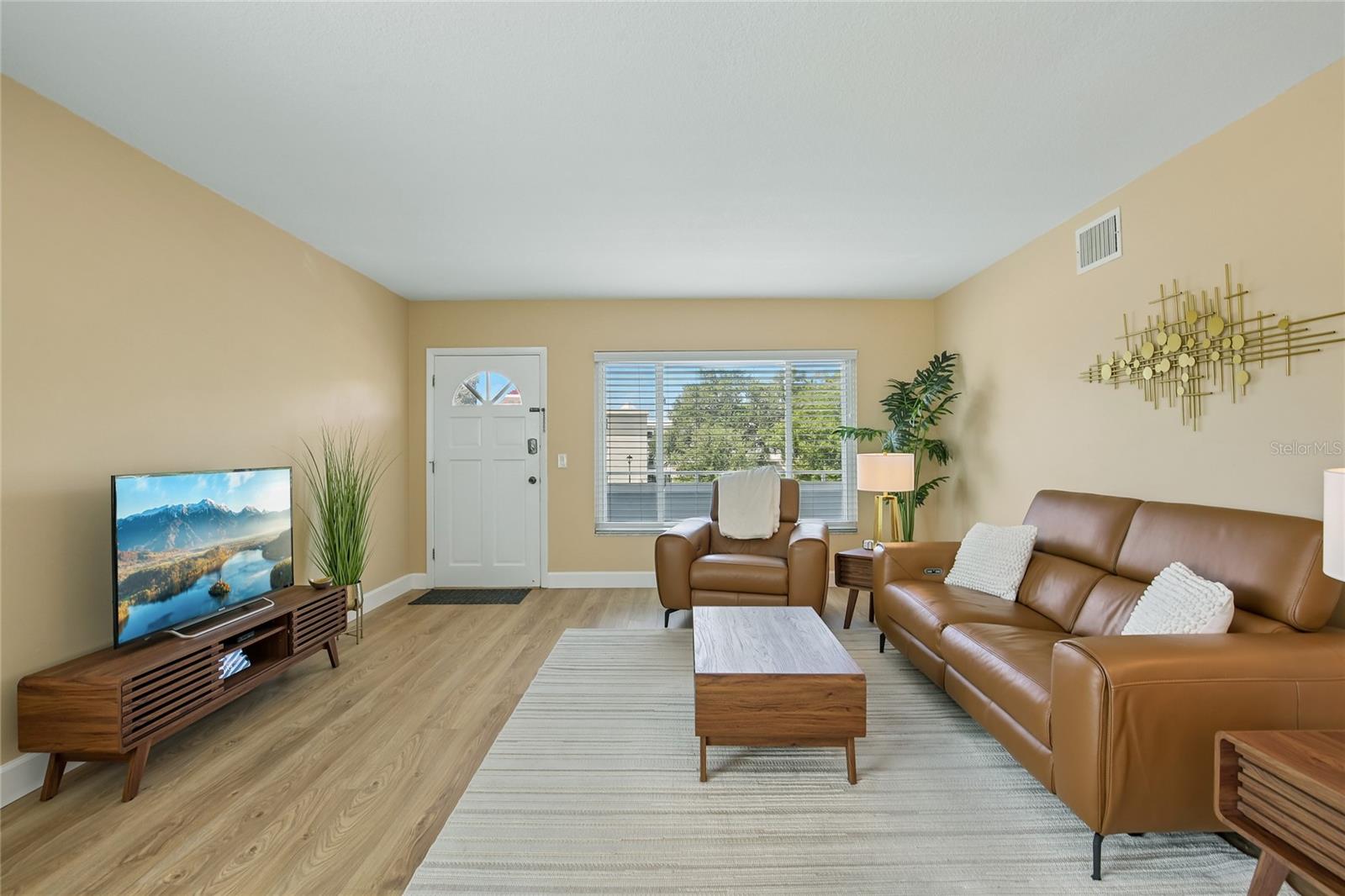 2380 World Parkway Blvd #40 Property Photo 10