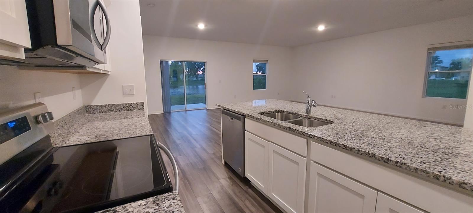 812 Kings Pine Ct Property Photo 9