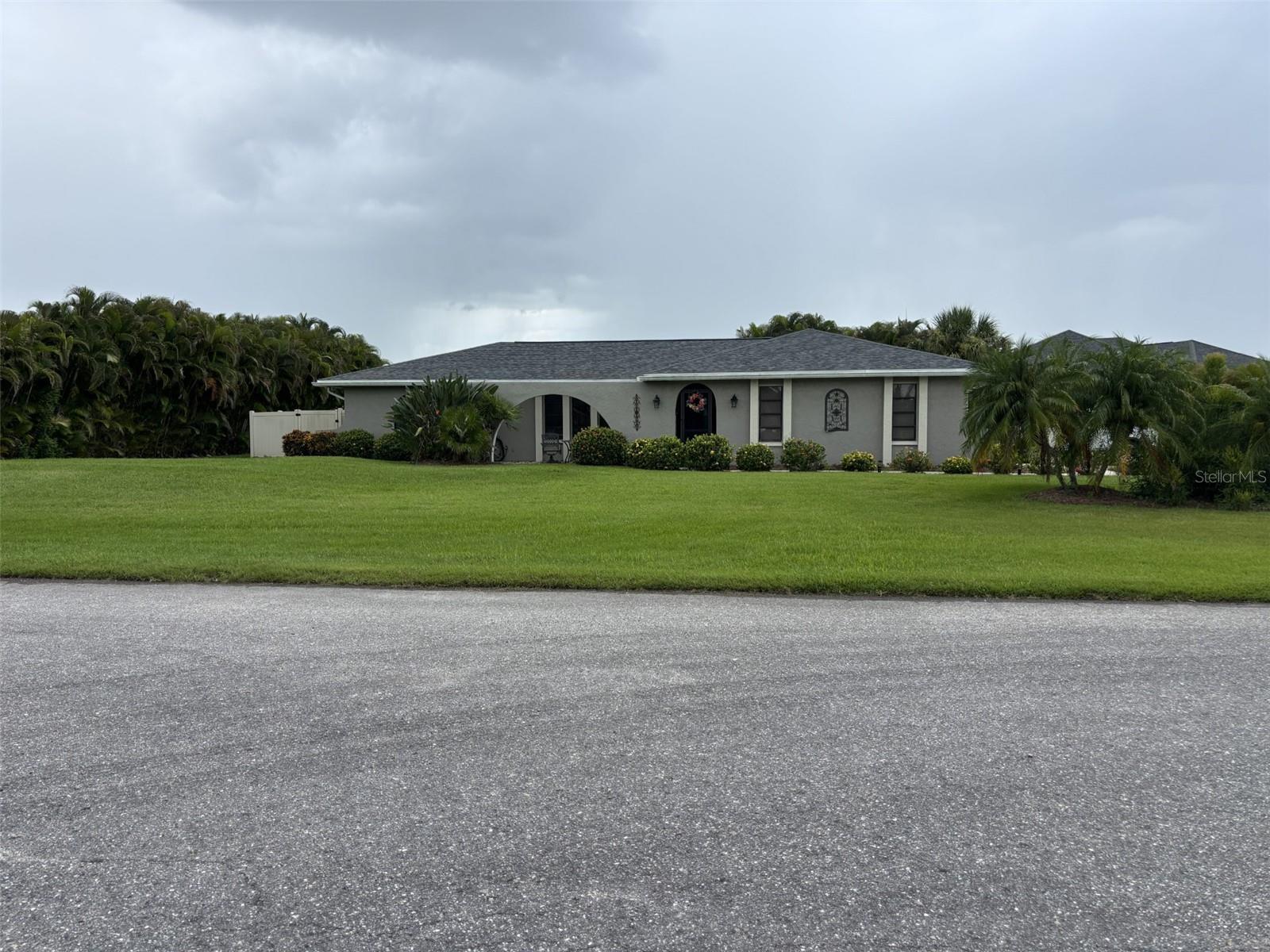 17071 Waters Edge Cir Property Photo 1
