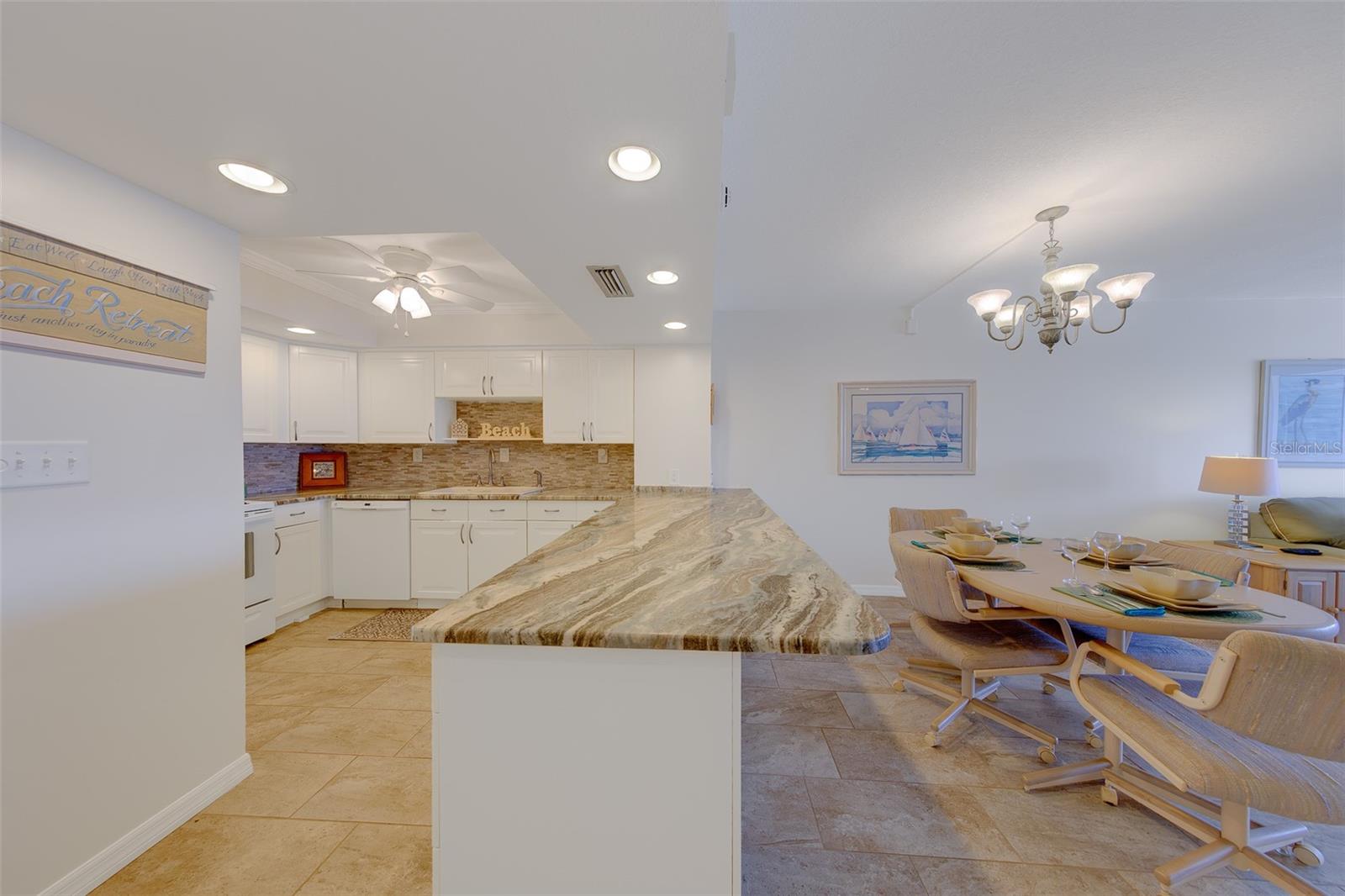 17920 Gulf Blvd #1808 Property Photo 4