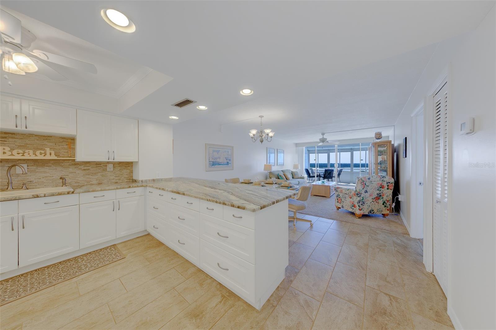 17920 Gulf Blvd #1808 Property Photo 5