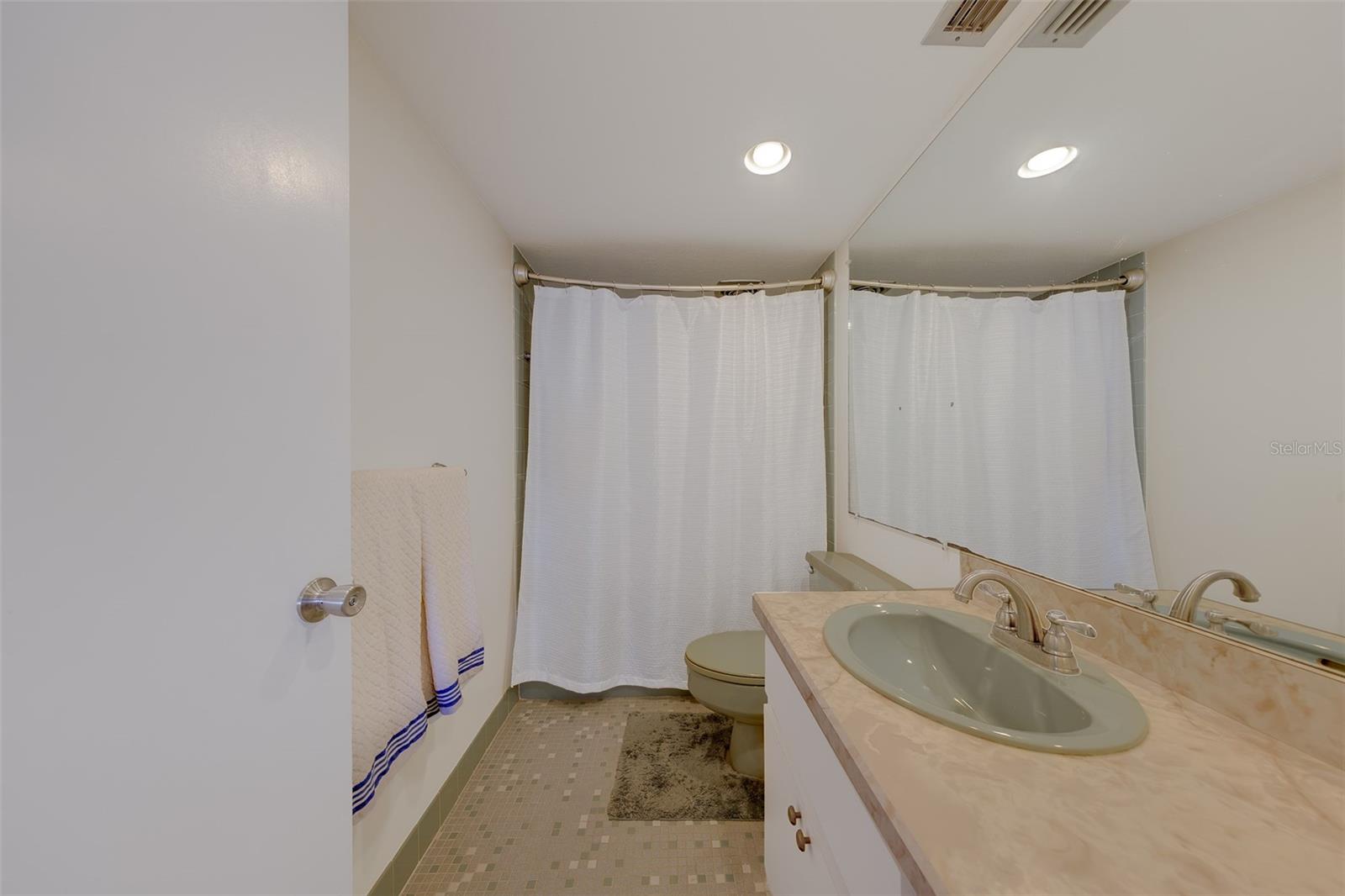 17920 Gulf Blvd #1808 Property Photo 17