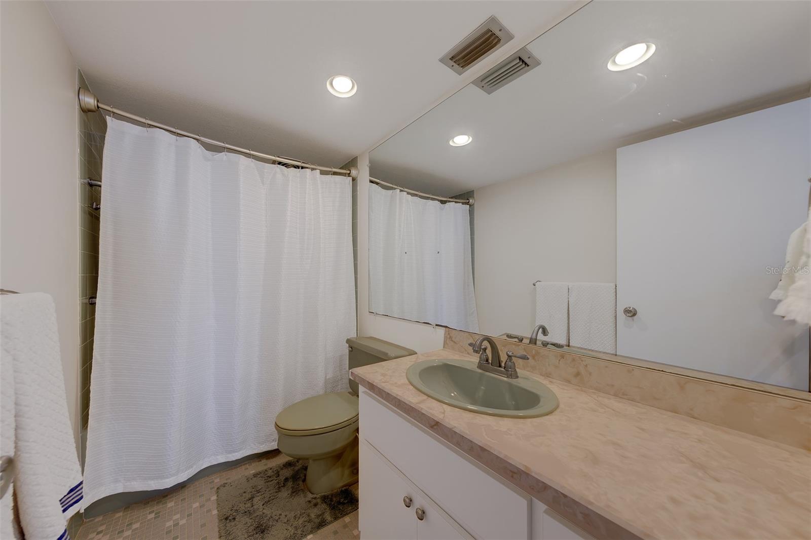 17920 Gulf Blvd #1808 Property Photo 18