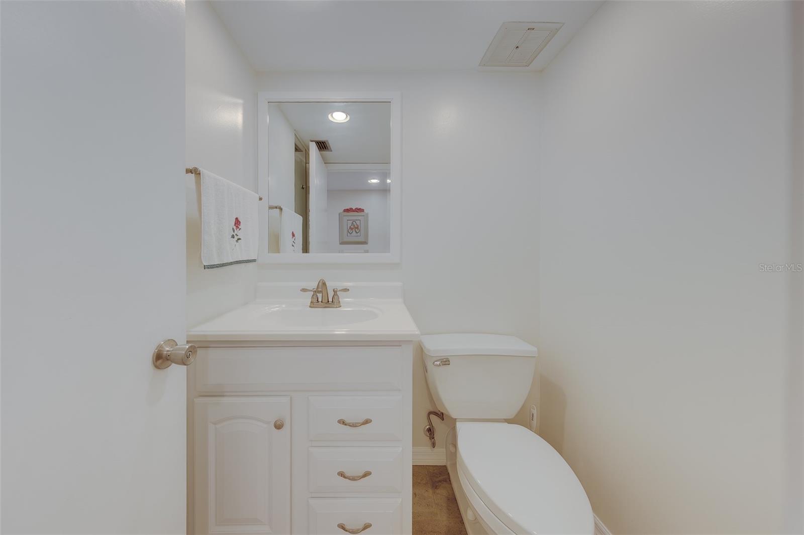 17920 Gulf Blvd #1808 Property Photo 29