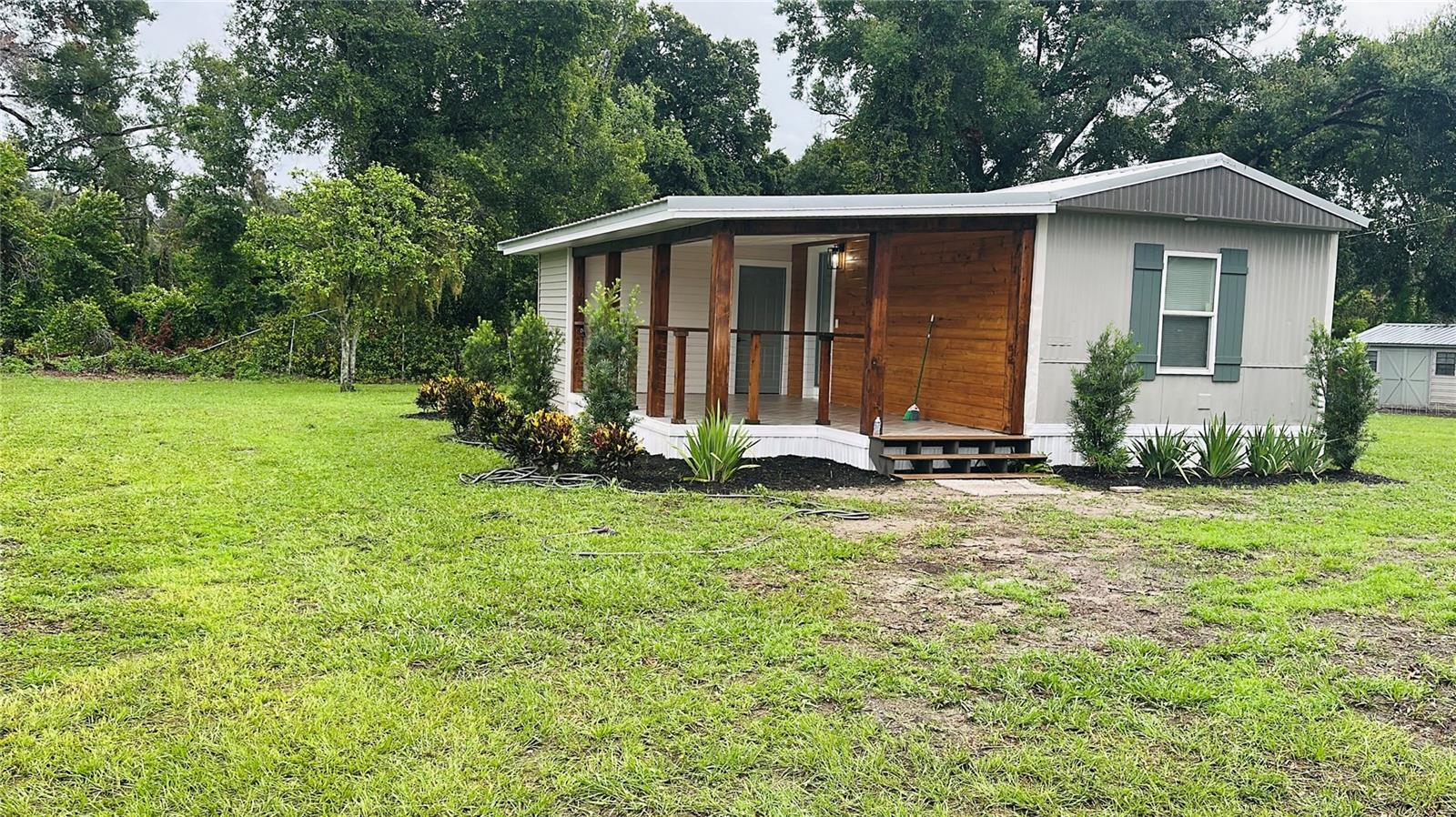 1119 N Parsons Ave Property Photo 1