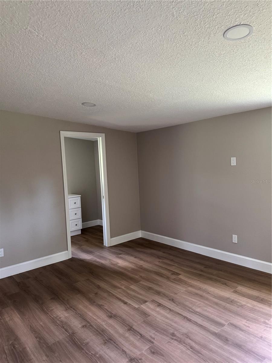 1119 N Parsons Ave Property Photo 24