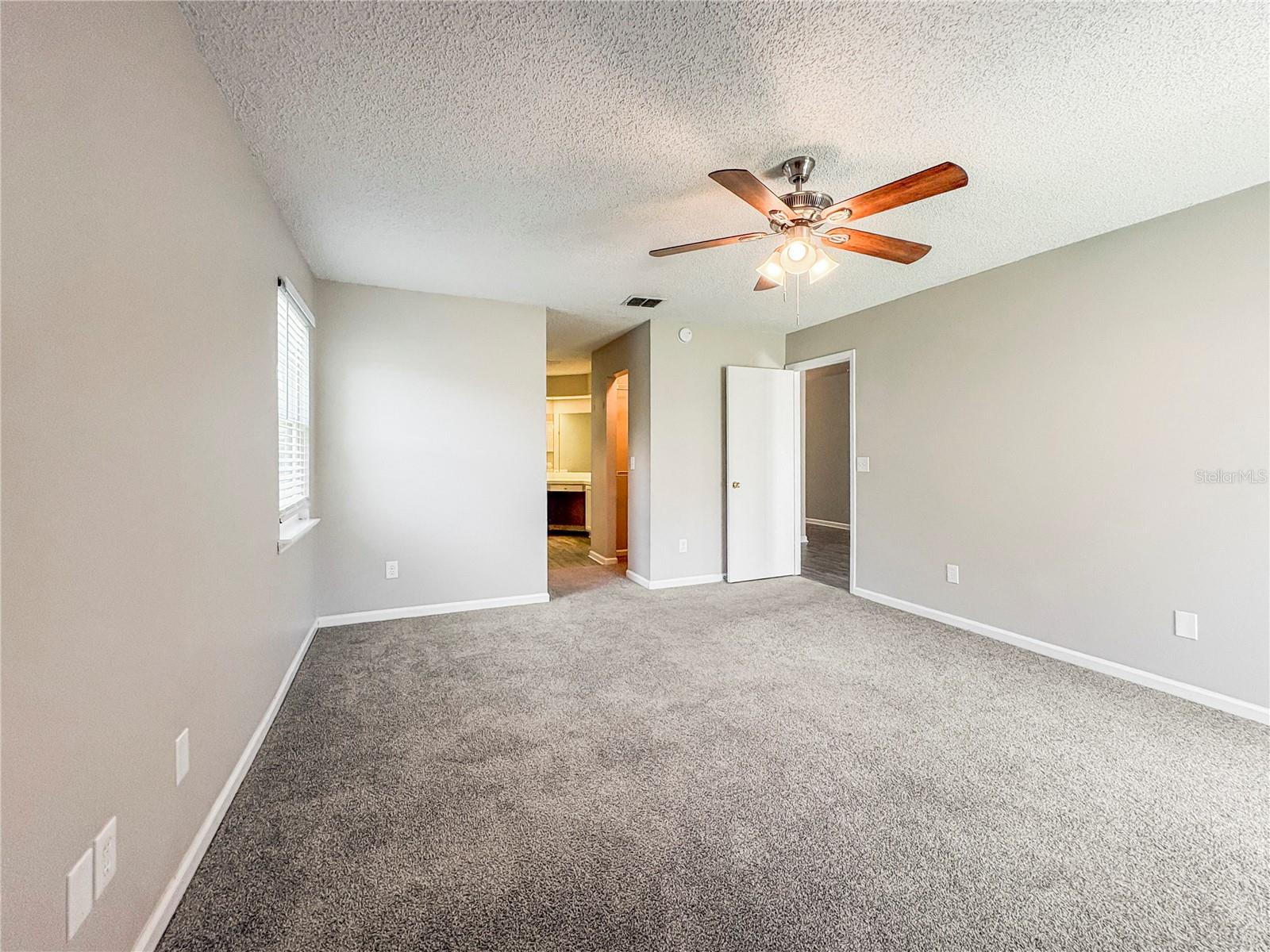 TB8532658 Property Photo 9