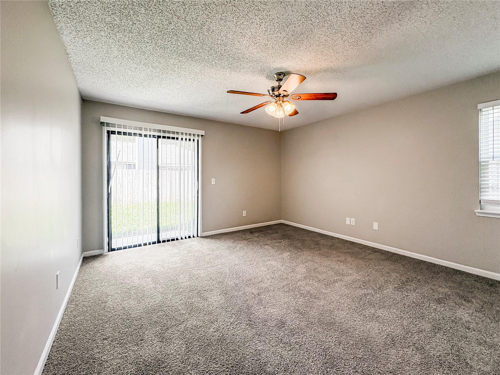 TB8532658 Property Photo 10