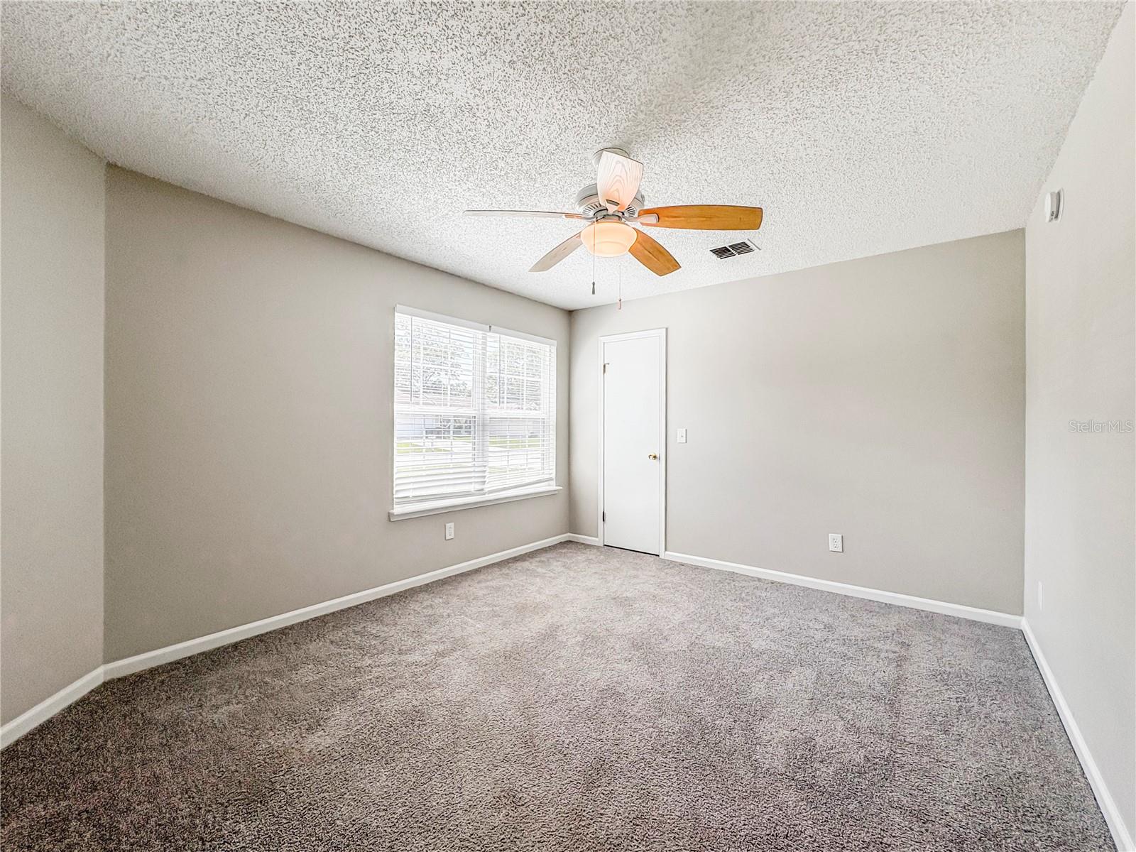 TB8532658 Property Photo 14