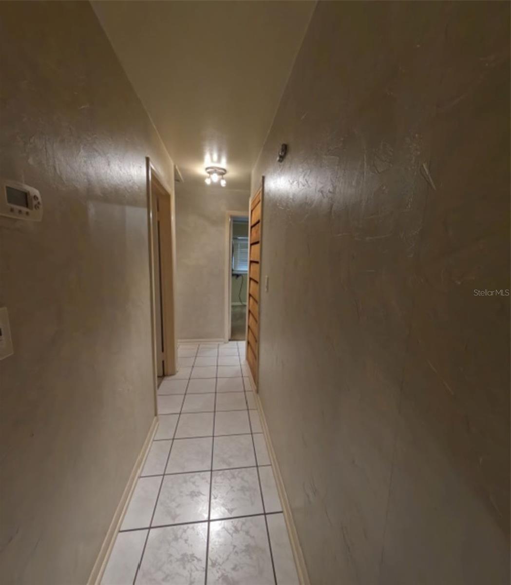 10209 Lola St Property Photo 12