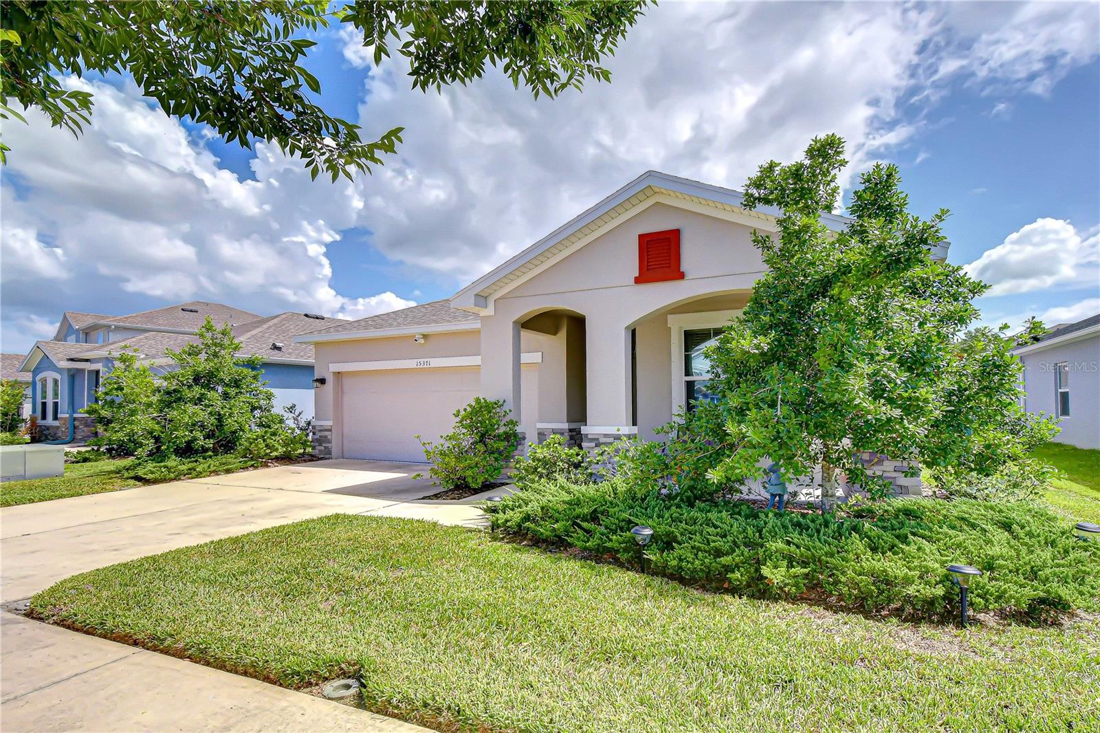 15371 CARAVAN AVE Property Photo 1
