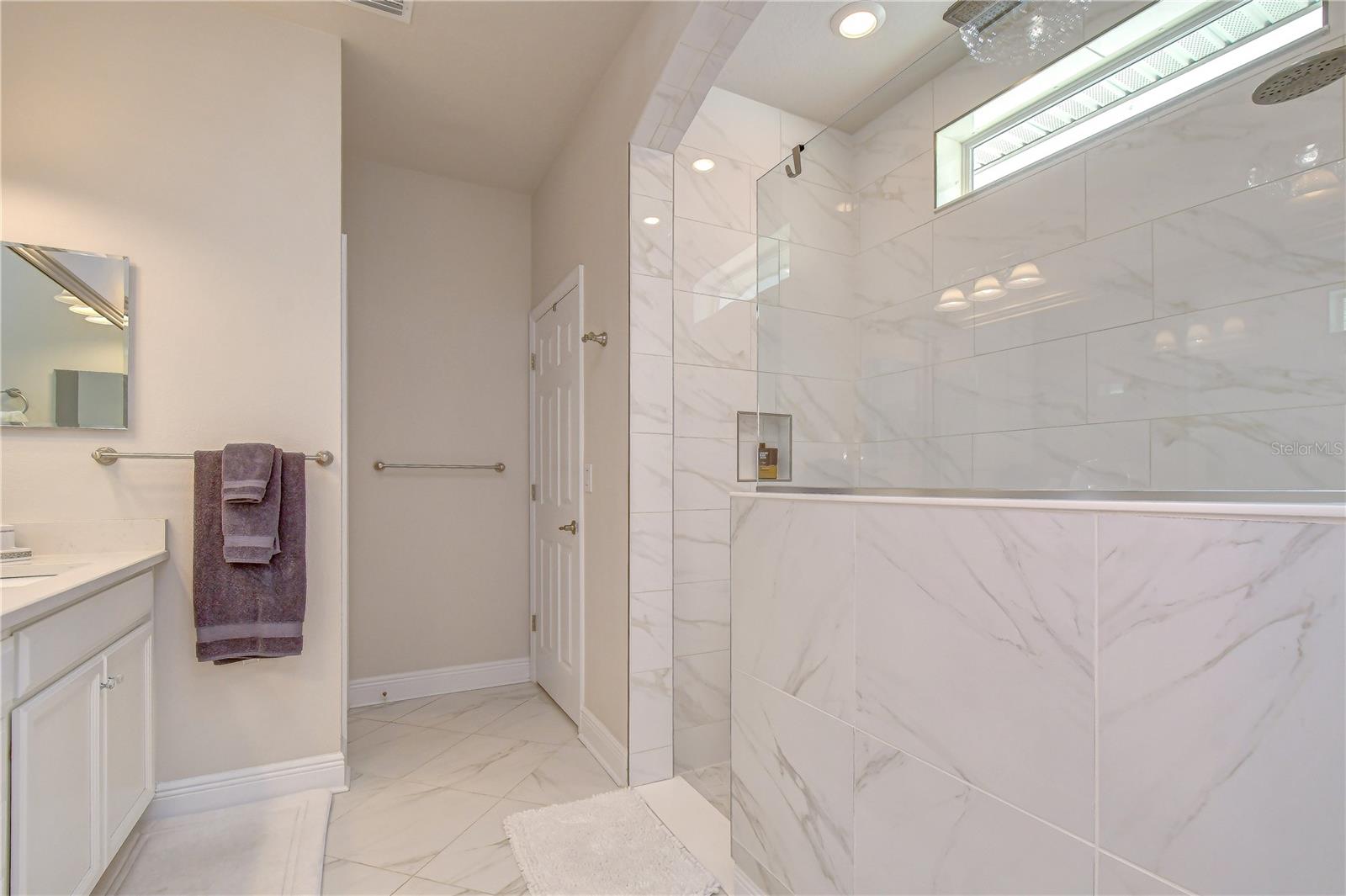 15371 Caravan Ave Property Photo 24