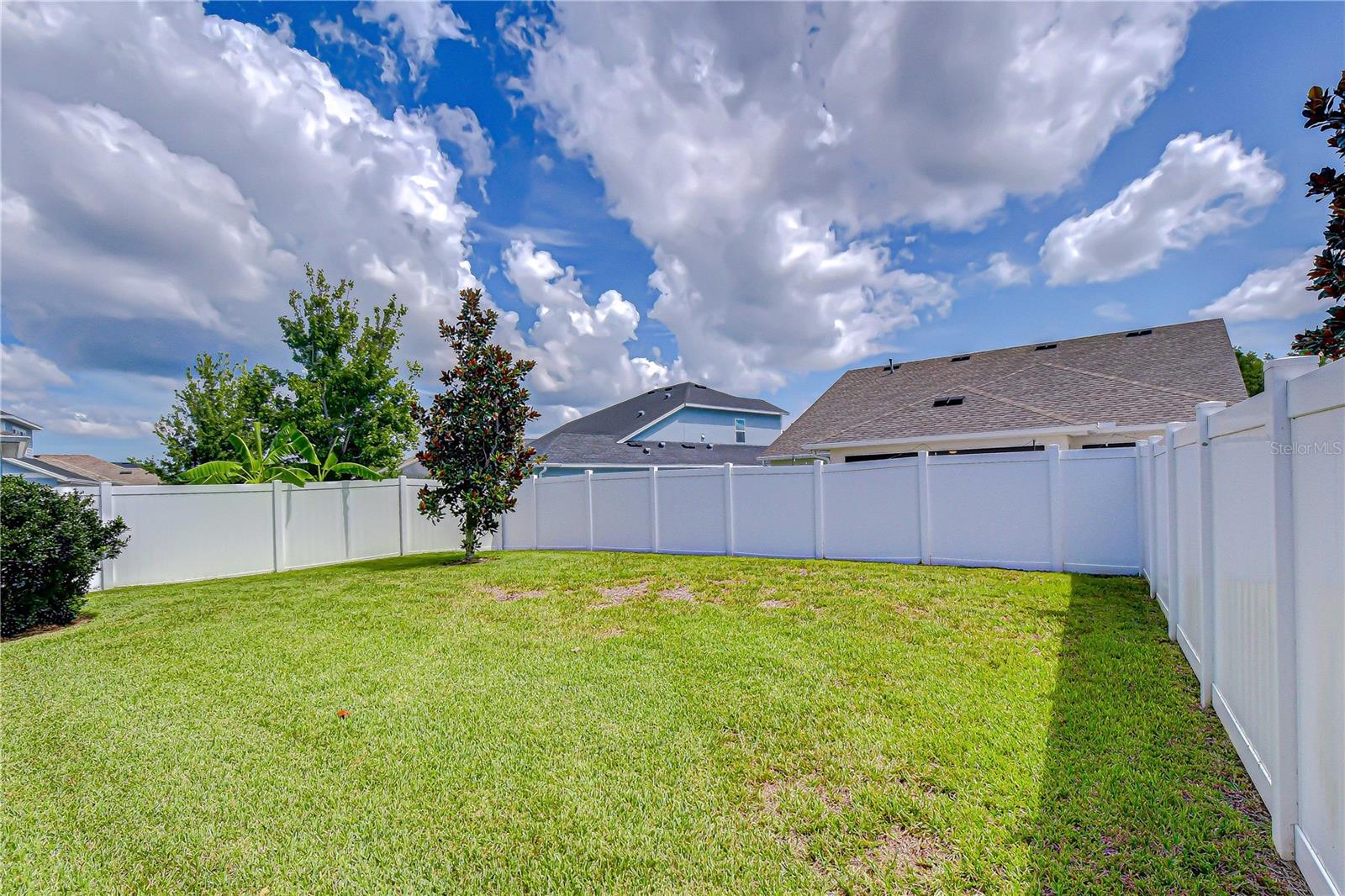 15371 Caravan Ave Property Photo 39