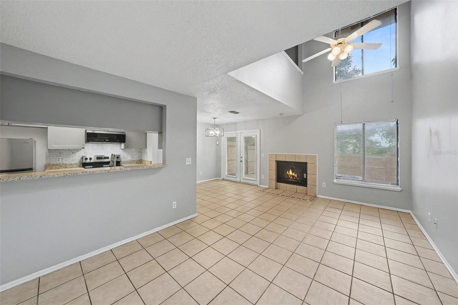 12409 Titus Ct Property Photo 5