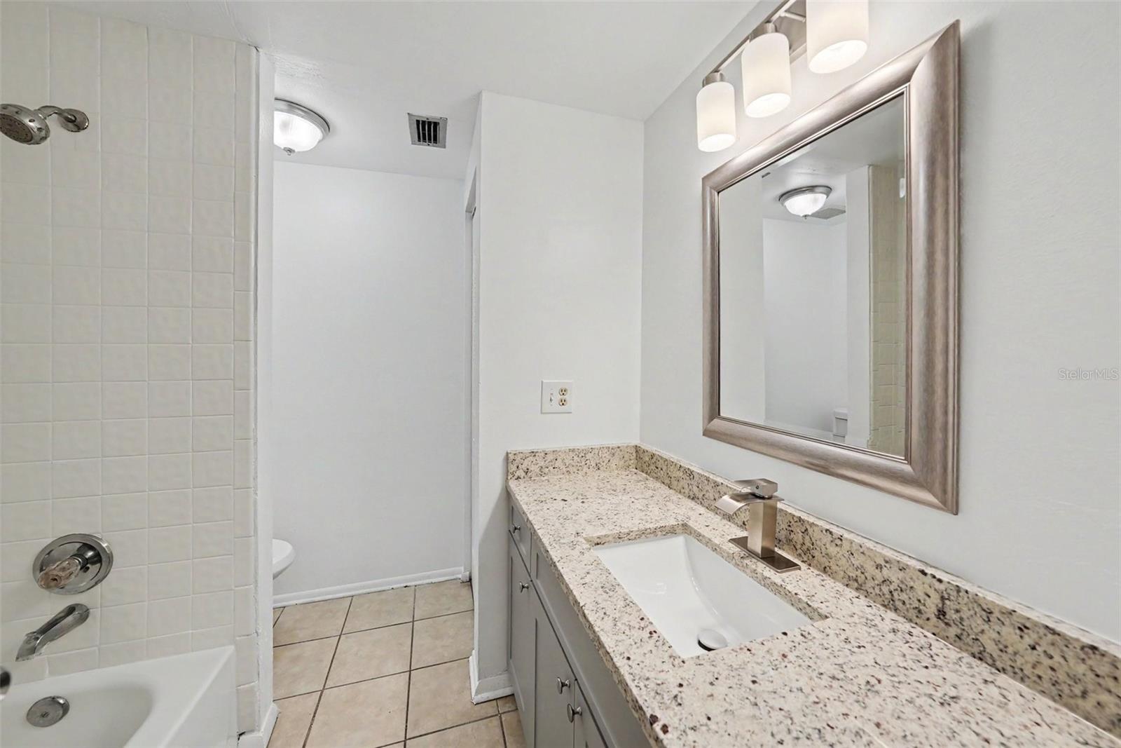 12409 Titus Ct Property Photo 20