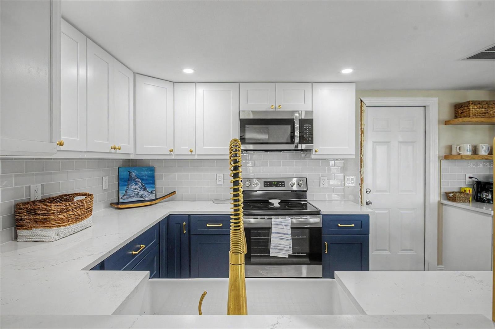 3837 Topsail Trl Property Photo 21