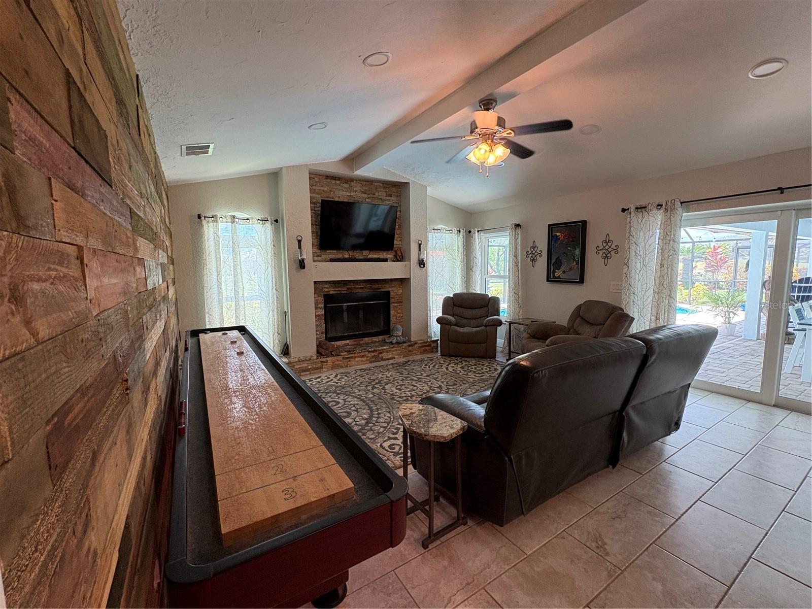 5092 Kilty Ct E Property Photo 12