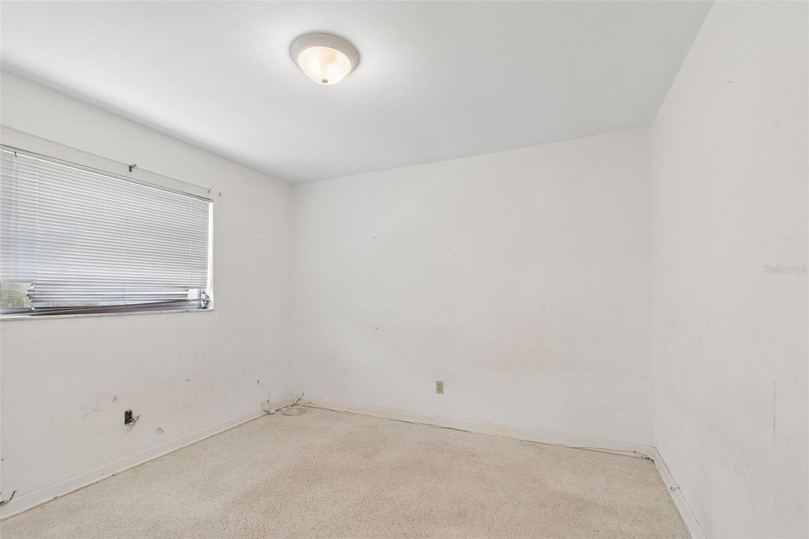 11435 Oval Dr E Property Photo 29