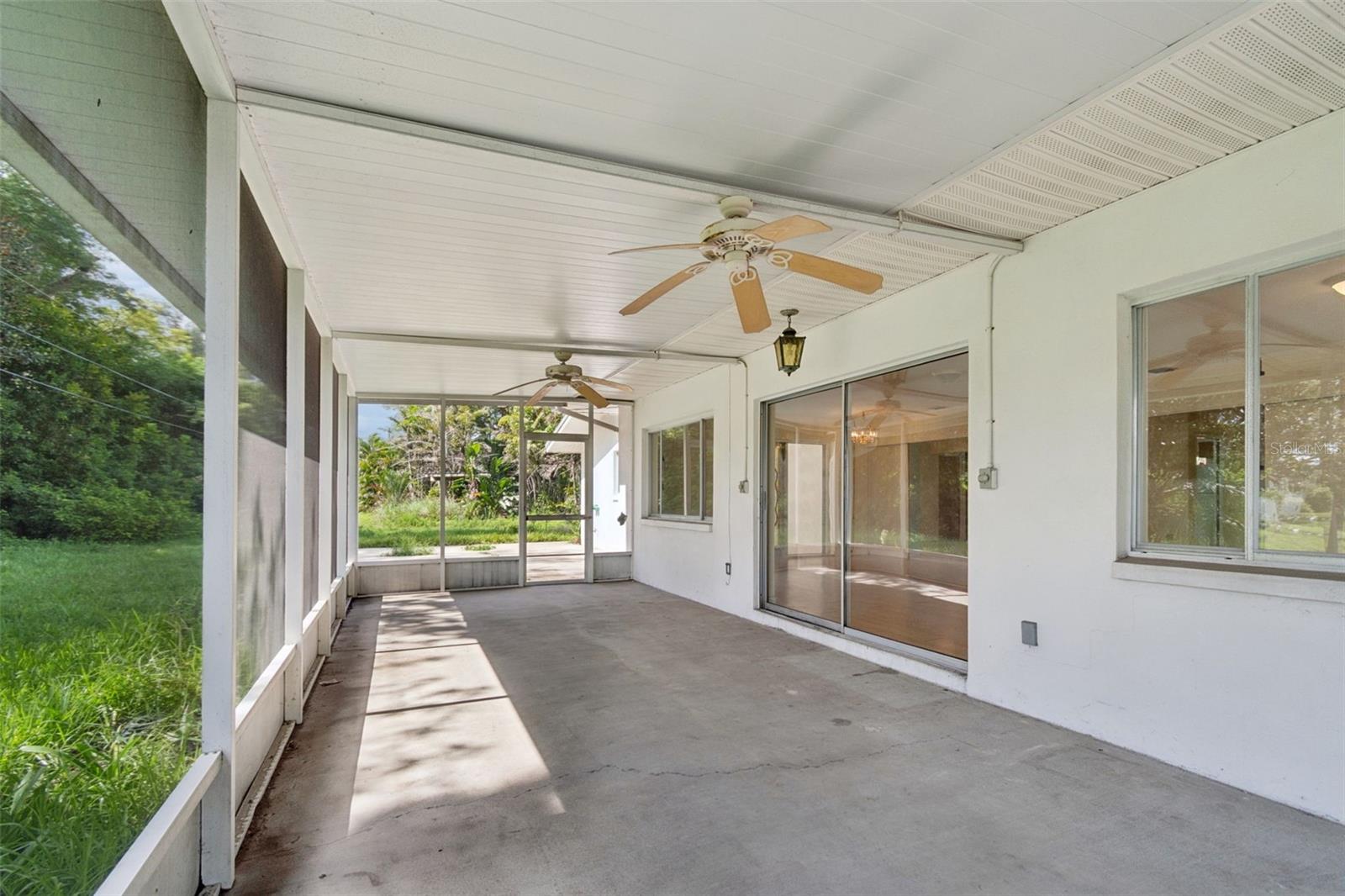 11435 Oval Dr E Property Photo 36
