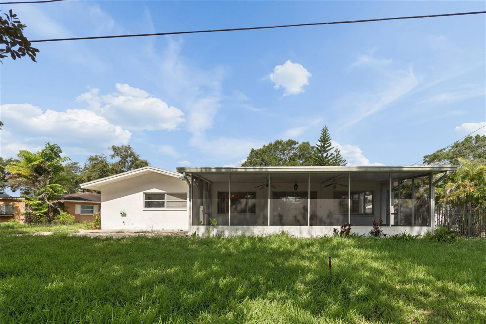 11435 Oval Dr E Property Photo 40