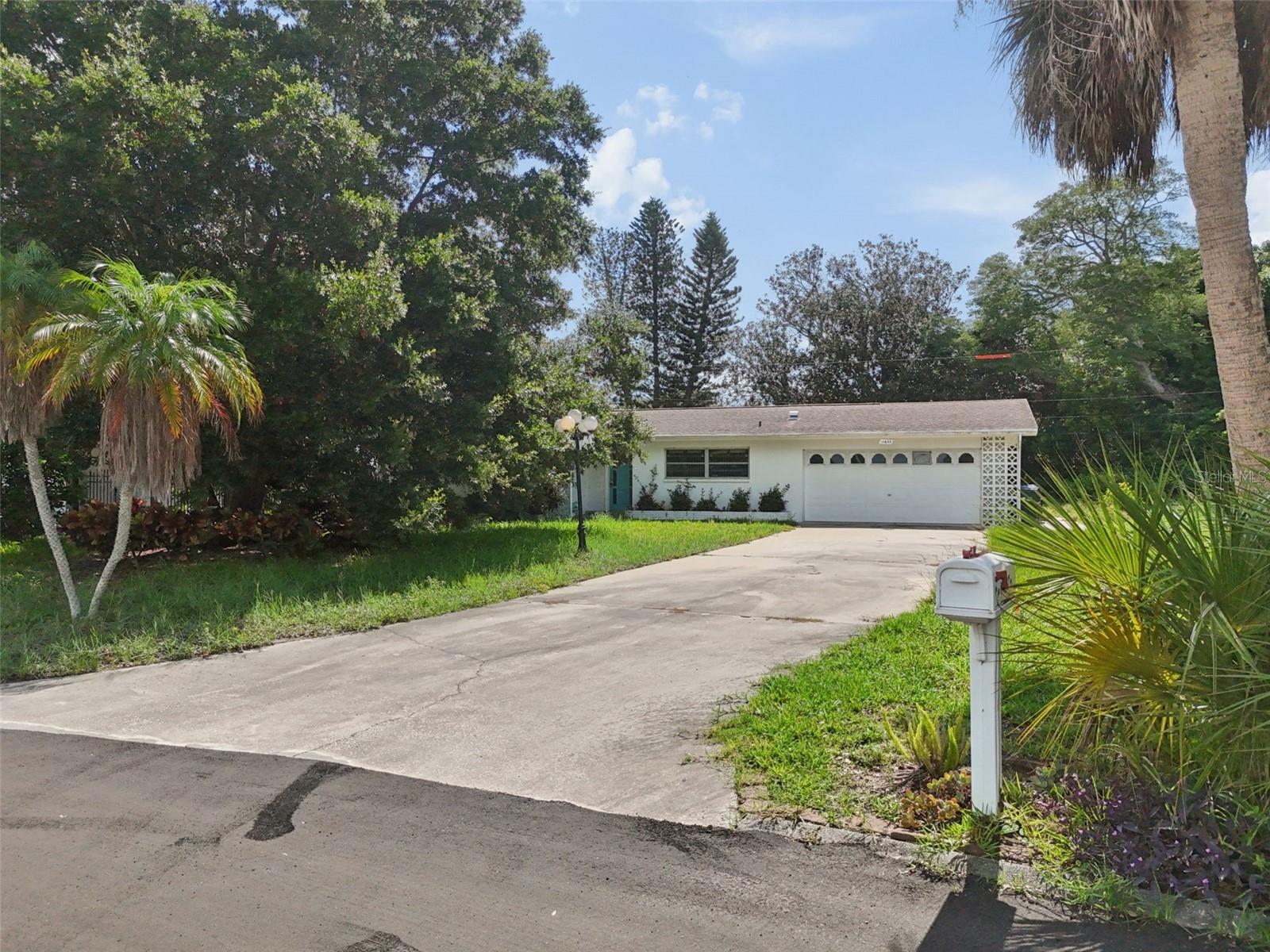 11435 Oval Dr E Property Photo 43