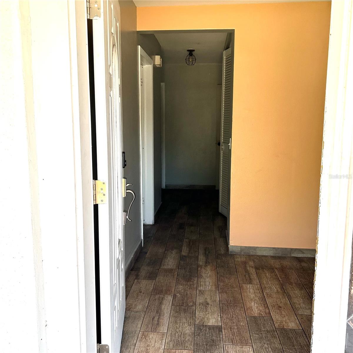 2152 Greenbriar Blvd Property Photo 3