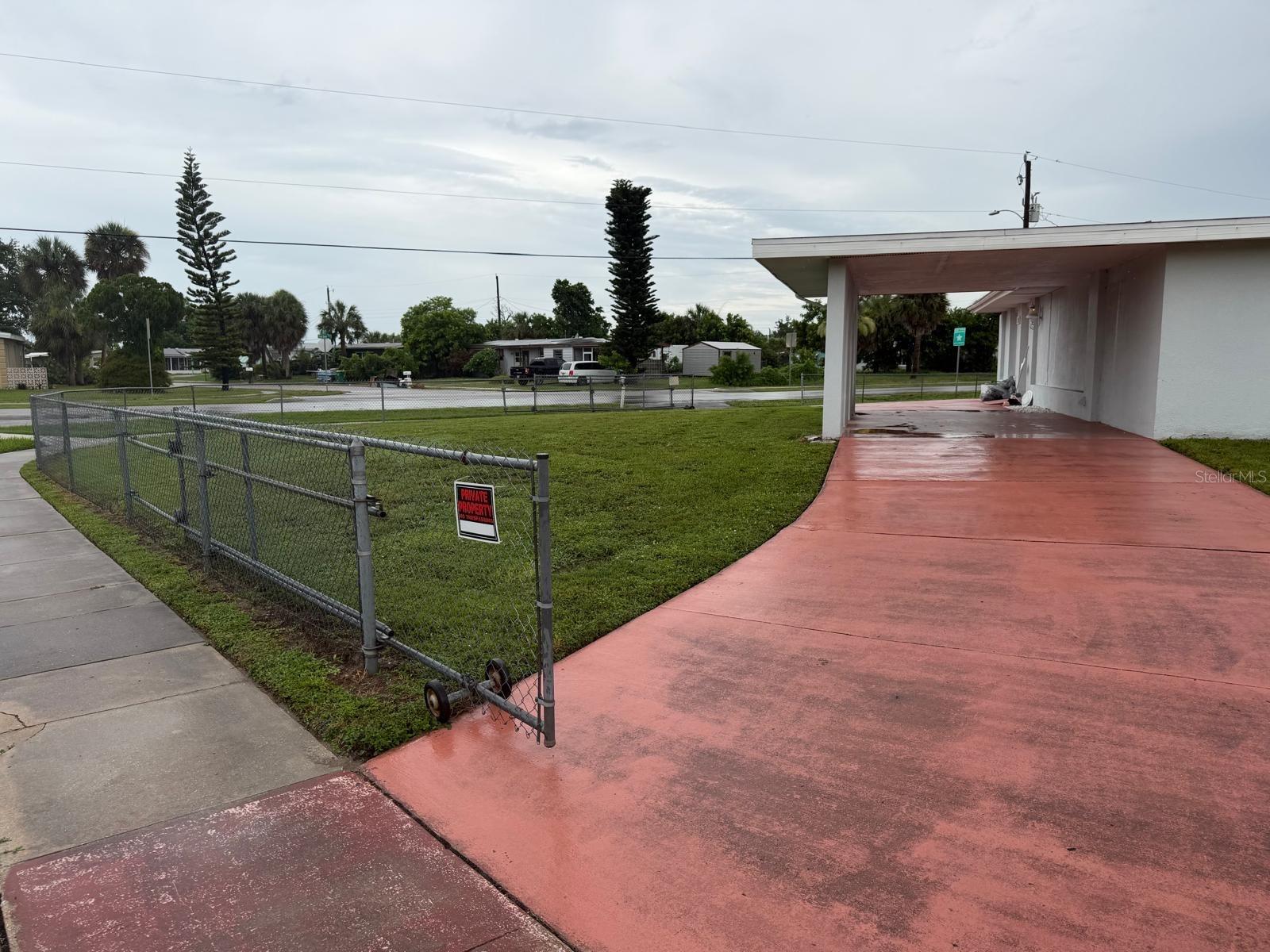 2288 Harbor Blvd Property Photo 4