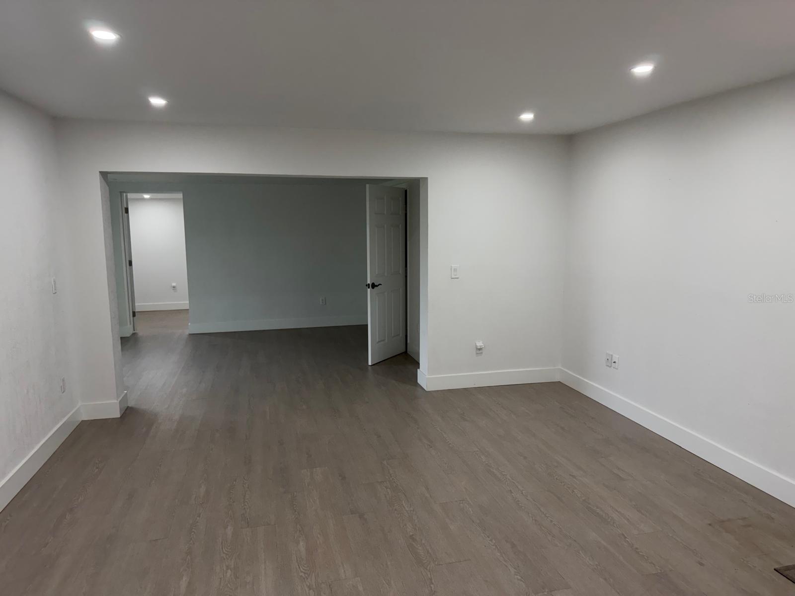 2288 Harbor Blvd Property Photo 18