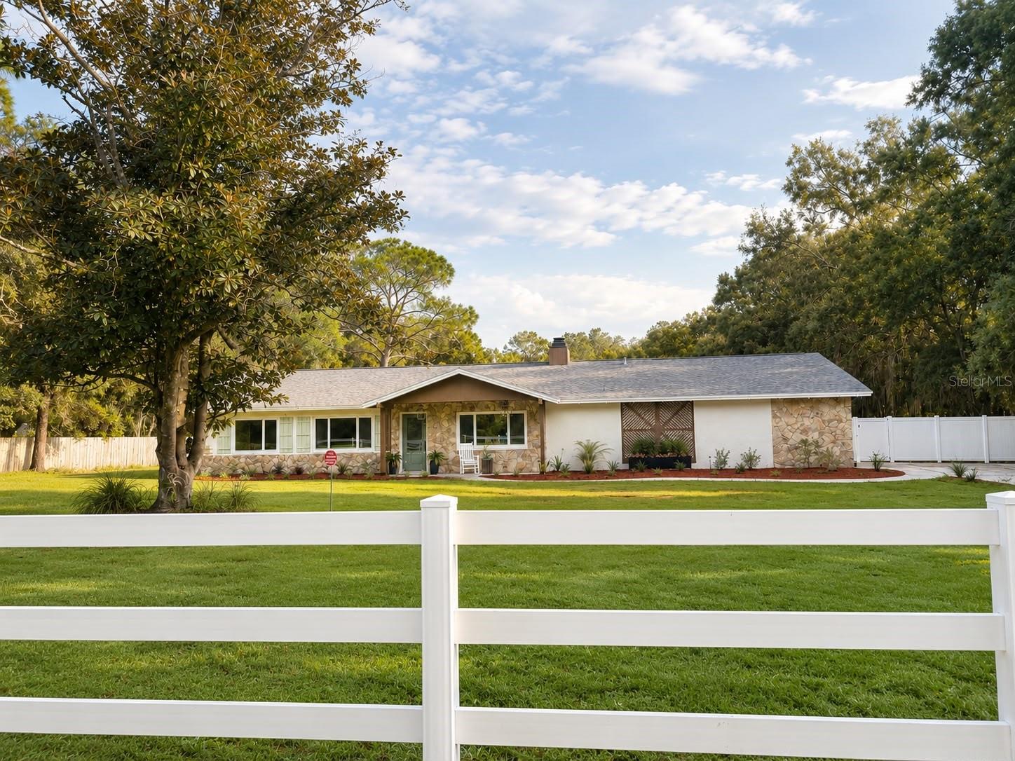 17238 Bridlepath Ct Property Photo 1