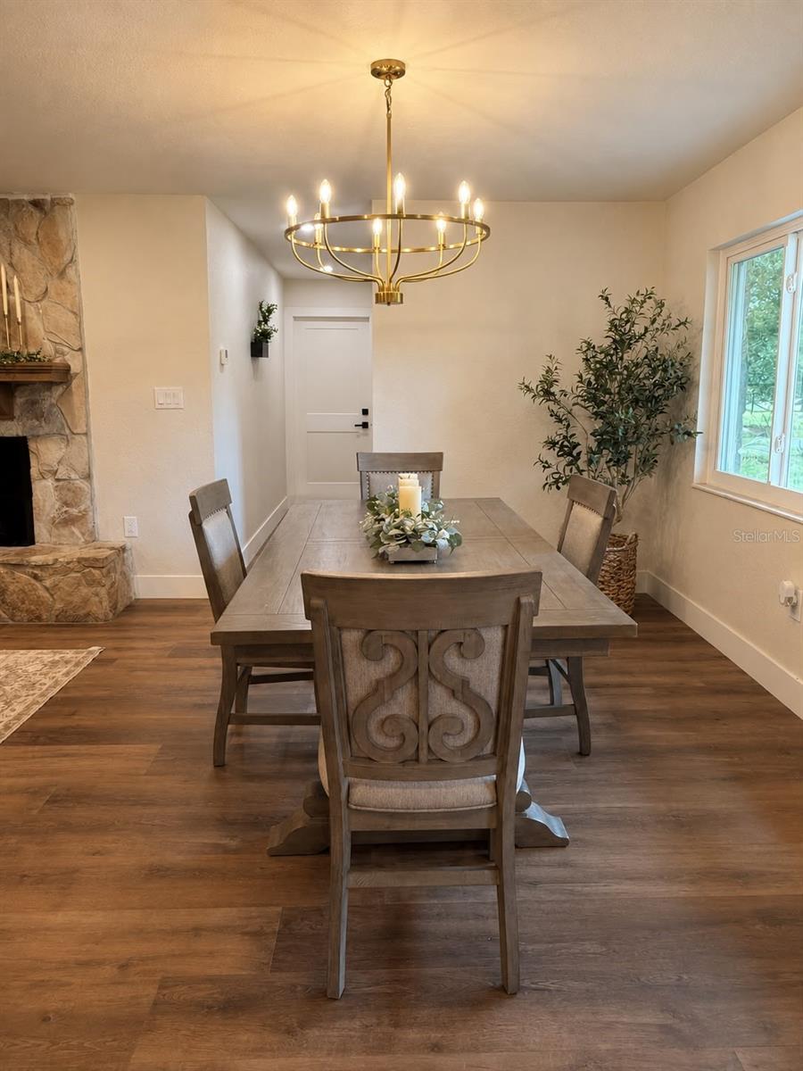 17238 Bridlepath Ct Property Photo 11