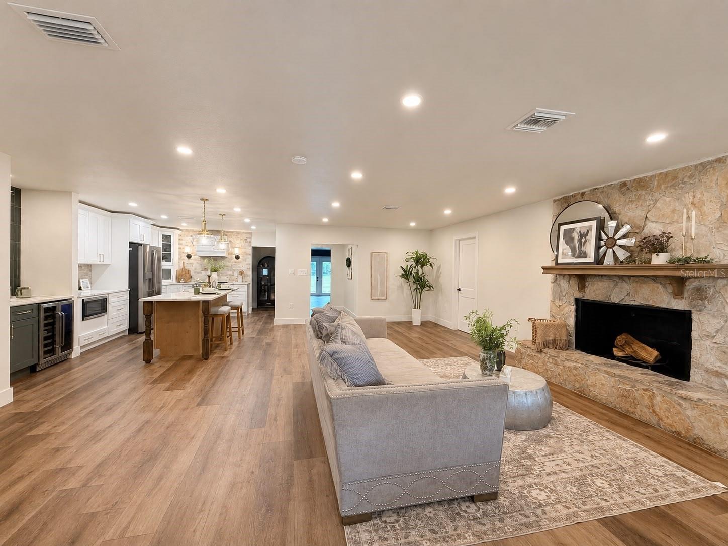 17238 Bridlepath Ct Property Photo 12